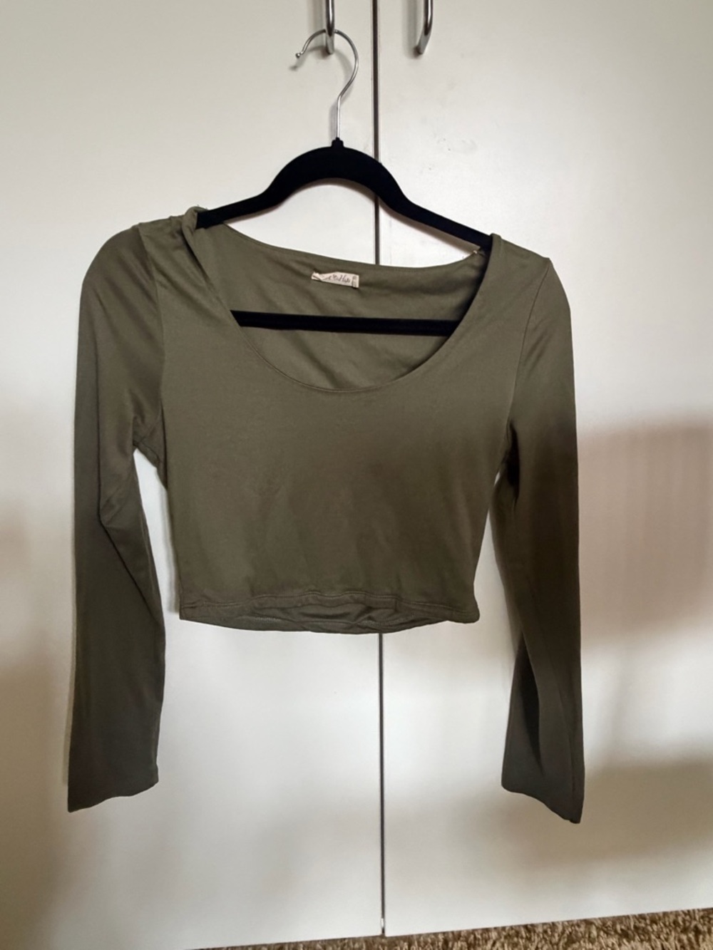 Papaya Olive Green Long Sleeve Scoop Crop Top